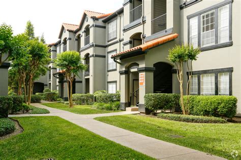 villas at river oaks apartments